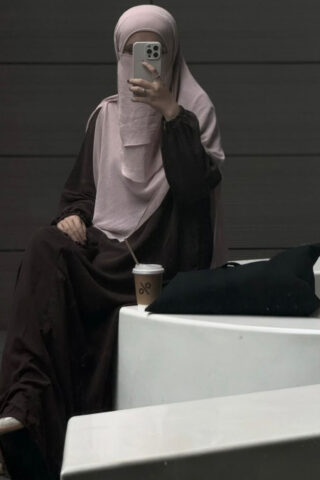 Bonebana.id - Nora FLOWY French Square Hijab Semi Instant Syar'i (Best Seller)